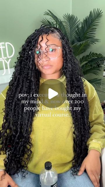 knotless braids | boho locs | stitch braids on Instagram: "boho locs took over my entire identity 🫠🪷✨😍   but no srsly i am so beyond blessed to have created this technique  my virtual course is $65 & teaches my technique in depth !   linked in my bio  #6figurestylist #hairstyle #fauxlocsatl #atlhairstylists #locsatlanta #atlhairstylist #atlfauxlocs #fauxlocsatl #fauxlocsnbeautiful #atlhairstylists #locsatlanta #softlocs #atlsoftlocs #knotlessbraids #boholocs #bohemianlocs #boholocsatlanta" Faux Goddess Locs Hairstyles, Boho Knotless Locs, Boho Locs Over Real Locs, Boho Braids Over Locs, Boho Locs Hairstyles, Boho Stitch Braids, Boho Locs Black Women, Knotless Braids Over Locs, Boho Locks