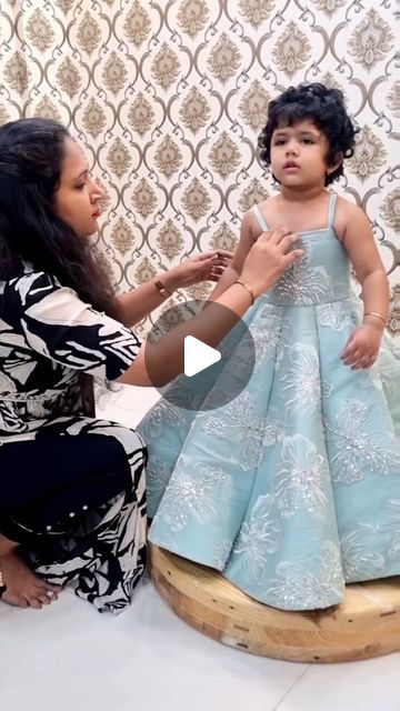 Cotton Frocks For Kids Pattern, Frocks Design For Kids, Frock Stitching Ideas For Kids, Frocks And Gowns For Kids, Gowns Dresses For Kids, Baby Girl Gown Designs, Kids Dress Stitching Ideas, Panel Frock Design, Gown Designs For Kids