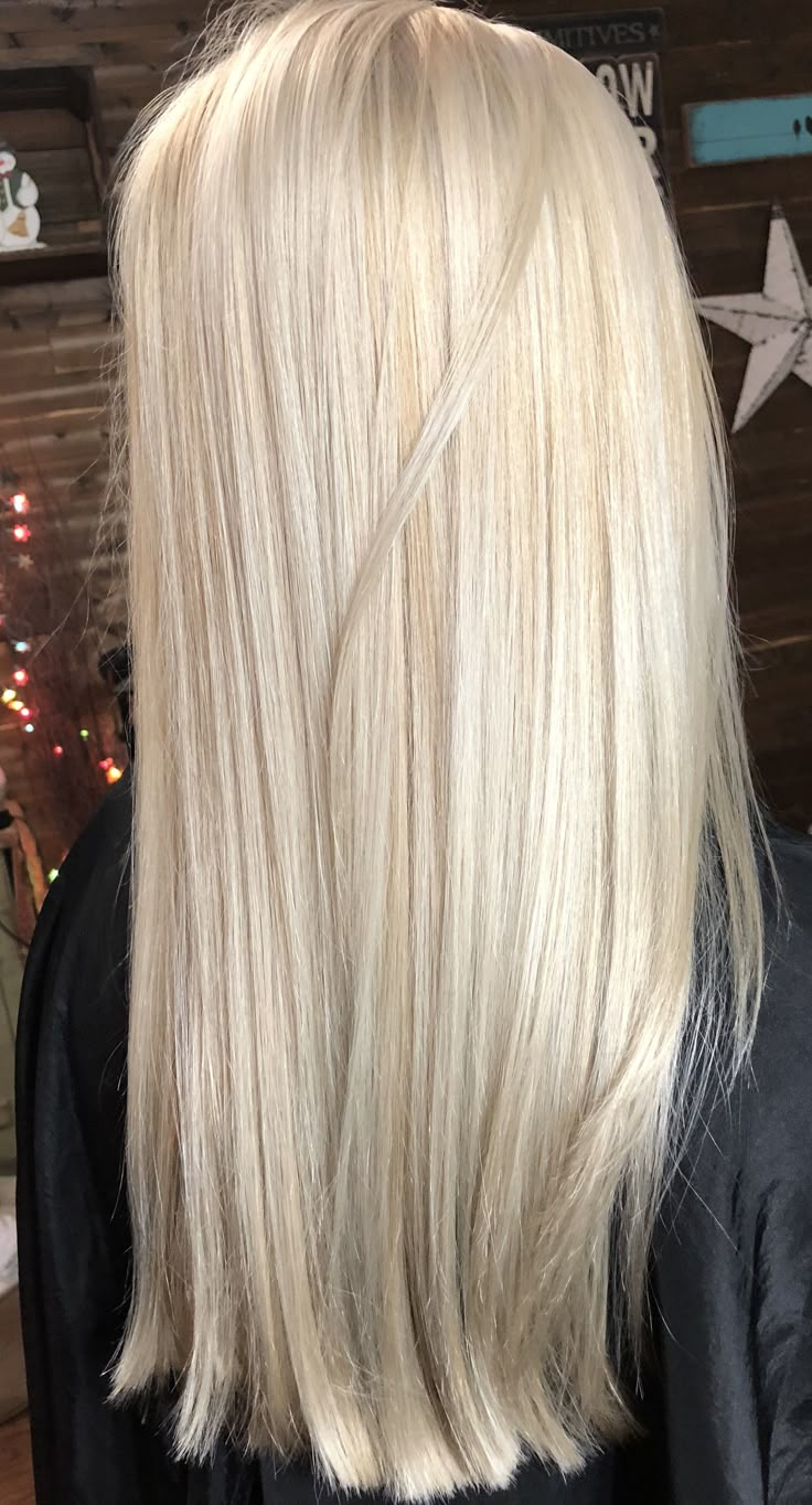 Butter blonde Butter Blonde Hair Color, Butter Blonde Hair, Butter Blonde, Light Blonde Hair, Blonde Hair Inspiration, Blonde Hair Shades, Blonde Hair Looks, Blonde Hair With Highlights, Hair Shades