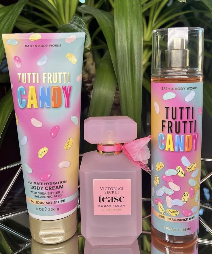 Profumo Victoria Secret, Fragrance Lab, Bath N Body Works, Perfume Organization, Perfume Body Spray, Body Hygiene, Bath And Body Work, Bath And Body Works Perfume, Beauty Finds