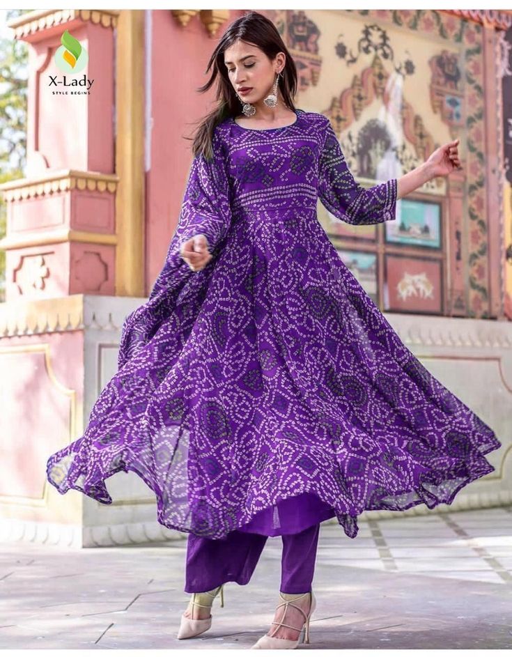 Bandhani Suit, New Dress Pattern, Stylish Kurtis Design, Designer Anarkali Dresses, Bandhani Dress, Long Gown Design, Anarkali Dress Pattern, Simple Kurta Designs, Stylish Short Dresses