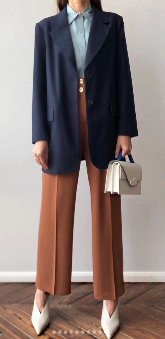 Fall 23 Work Outfits, Creative Executive Fashion, Professional Creative Outfit, High Fashion Office Wear, Quirky Corporate Outfits, Gen Z Corporate Fashion, Artsy Corporate Outfits, Quirky Office Outfits, Gen Z Corporate Outfit