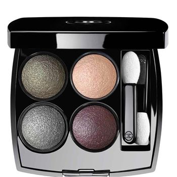 LES 4 OMBRES - JARDINS DE LUMIÈRES - Chanel Chanel Eye Makeup, Rosa Make-up, Chanel Eyeshadow, Chanel Makeup, Latest Makeup, Kesha, Makati, How To Apply Makeup, Makeup Collection