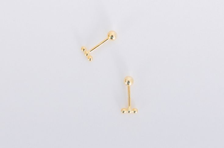 We are beyond thrilled to announce the long awaited arrival of our screw back line! What's so great about a back screw? Er... we mean a screw back??? ✨ The unique post of a screwback earring screws into a tiny bead in the back of the ear. ✨ This tiny screw means no poking, no messing with, no losing earring backs. The earring is completely secure and doesn't hurt your neck with its annoying pokes. ✨ Screw back earrings are comfortable to sleep in and just don't need to be messed with. Nap all yo Hey June, Second Piercing, Screw Back Earrings, Earring Backs, Ear Piercings, Screw, Sleep, 925 Sterling Silver, Beads