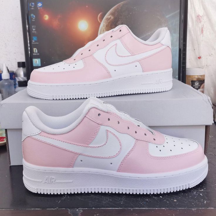 Custom Air Force 1 Baby Pink-shecustomize Xv Shoes, Quinceanera Shoes, Pink Nike Shoes, Pretty Sneakers, Preppy School, Preppy Shoes, Quince Ideas, All Nike Shoes, Custom Air Force 1