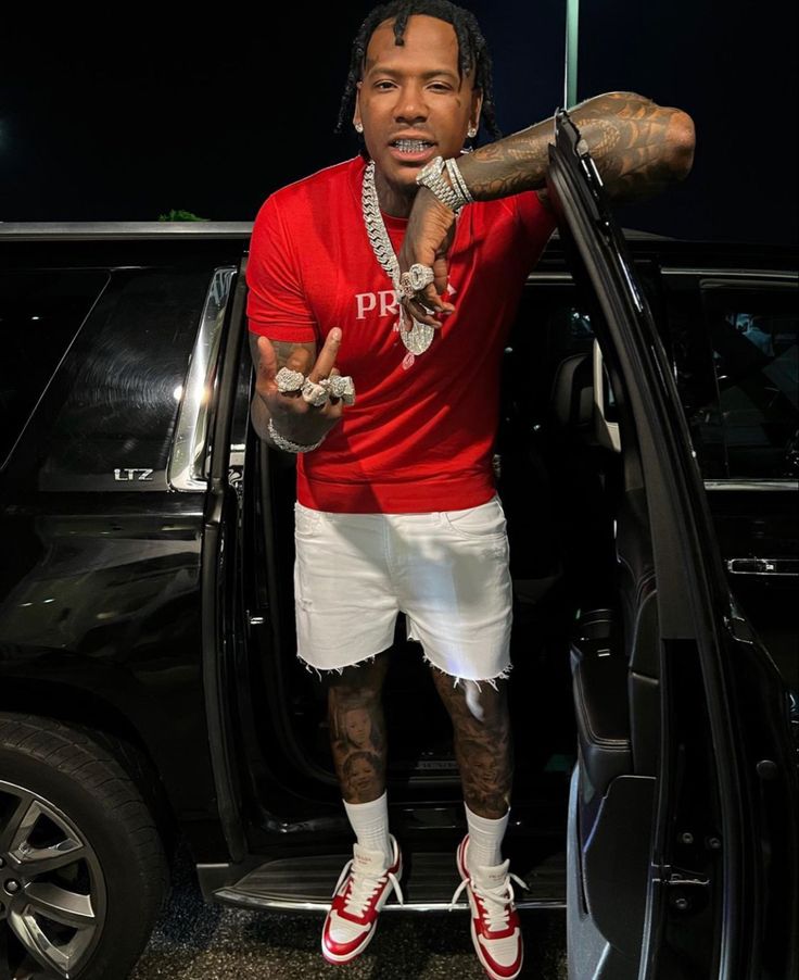 Money Bag Yo, Lucky Number 13, Moneybagg Yo, Y Photo, Marketing Aesthetic, Rapper Aesthetic, Sleeve Tattoos For Guys, Half Sleeve Tattoos For Guys, Half Sleeve Tattoos