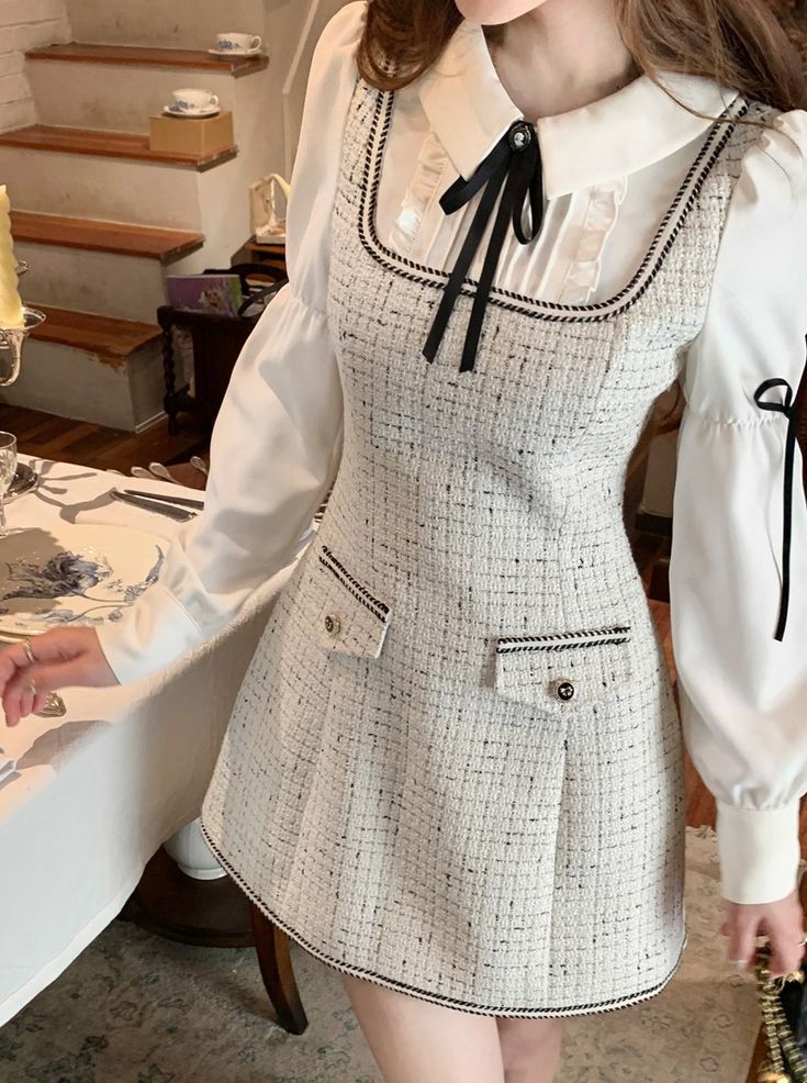 ❤︎ Tweed Gray French French Fake Two Piece One Piece❤︎ French Classy Outfits, Glam Clothing Style, Formal One Piece For Women, Paris Themed Outfits, Formal Cute Outfits, Kawaii Work Outfit, Formal Korean Outfits For Women, What To Wear To The Nutcracker Ballet, Channel Dress Classy