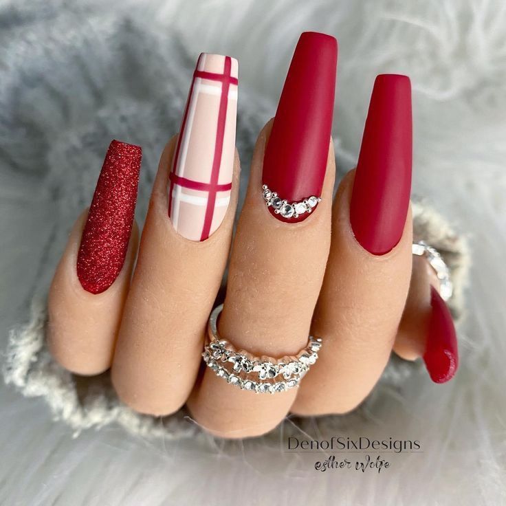 Women's Christmas Candy Cane Glossy Festive Press On Nails | Winter Nail 2023 Trends Red And Black Nails With Glitter, Unique Valentines Nails Acrylic, Red Matte Nails Design, Red Matte Nails, Long Square Nails, Red Acrylic Nails, Plaid Nails, Classic Nails, Christmas Nails Acrylic