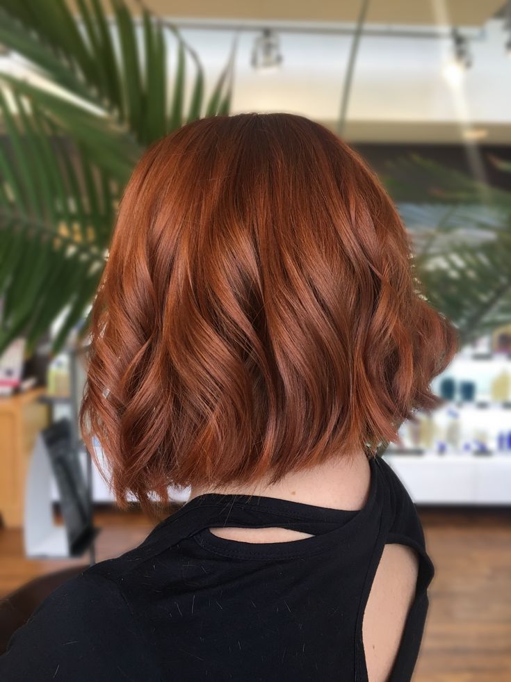 Ginger Lob Hair, Auburn Bob Hair, Cooper Bob Hair, Short Auburn Hair With Bangs, Copper Hair Short Bob, Cowboy Cooper Short Hair, Copper Bob Hair Short, Copper Hair Color Short, Short Copper Brown Hair