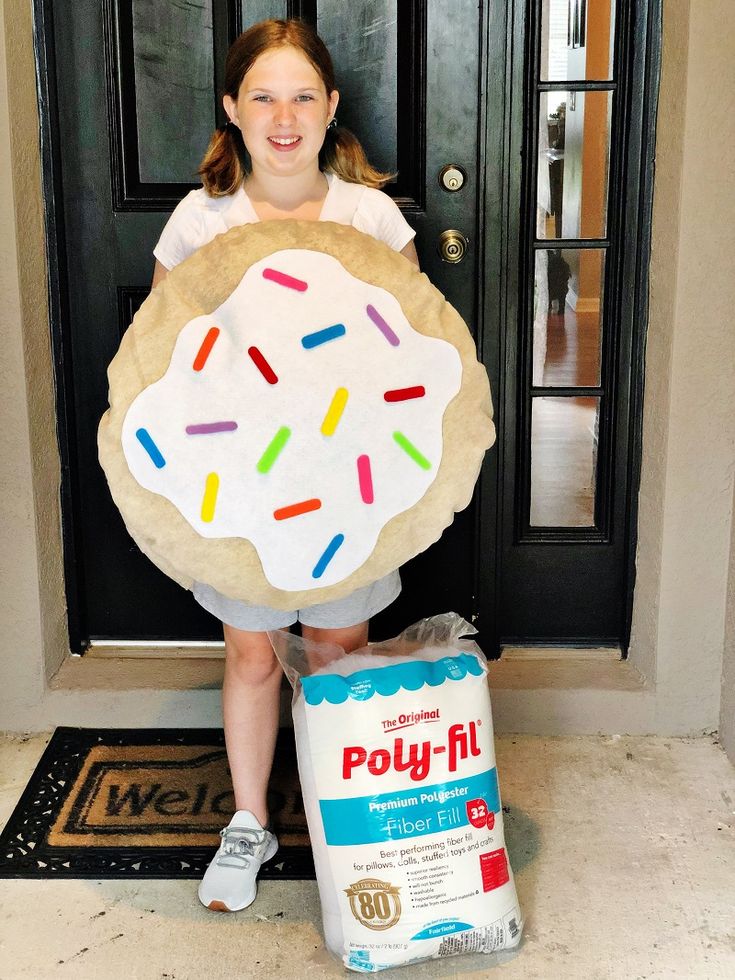 Sweet Sugar Cookie Kids Costume with Poly-Fil - Creatively Beth Cookie Costume Women, Christmas Cookie Costume Diy, Smart Cookie Costume Diy, Baby Cookie Costume, Smart Cookie Halloween Costume, Milk And Cookies Costume Diy, Homemade Cookie Costume, Diy Cookie Costume, Smart Cookie Costume