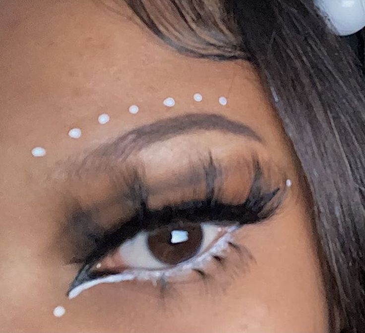 White Eyeliner Bottom Waterline, Smokey Eye With White Liner, Rave Makeup White Eyeliner, Black Out Makeup, White Under Eyeliner Makeup Looks, Under Eyelashes Eyeliner, White Eyeliner Looks Black Women, White Eyeliner Festival Makeup, Under Eye White Eyeliner