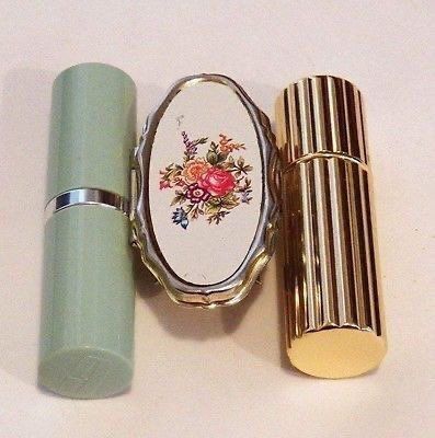 Vintage Makeup Products, Vintage Lipstick Holder, Vintage Lipstick, Makeup Packaging, Makeup Package, Retro Beauty, Lipstick Case, Fancy Makeup, Vintage Cosmetics