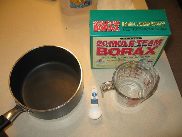 the ingredients needed to make a homemade borax recipe