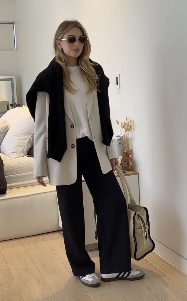 Blazer Outfits Cold Weather, Uniqlo Blazer Women Outfit, Blazer Outfits Autumn, White Sneakers Chic Outfit, Jumper On Shoulders Outfit, White Blazer Autumn Outfit, Striped Button Up Shirt Outfit Winter, Work Offsite Outfit, Slacks Sneakers Outfit