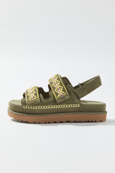 Ugg Sandals Outfit, Ugh Sandals, Earthy Shoes, Outdoor Summer Party Outfit, Summer Outfits Teacher, Cute Sandals For Summer, Embroidered Sandals, Platform Sandals Summer, Cute Summer Shoes