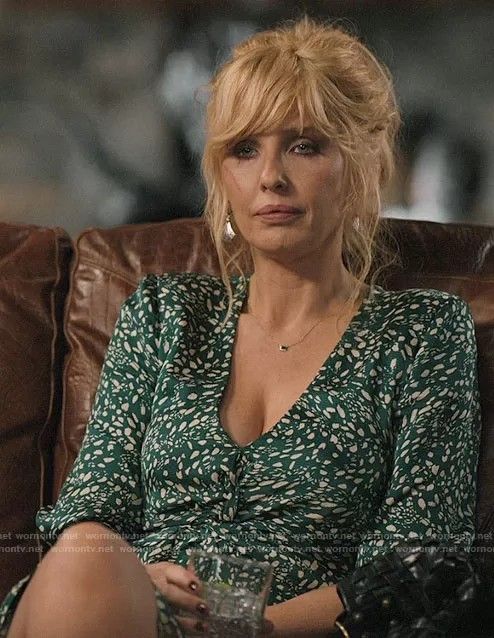 Beth Dutton Fashion, Dutton Outfits, Beth Dutton Outfits, Kelly Riley, Beth Dutton Style, Yellowstone Outfits, Dutton Family, Where To Shop For Clothes, Kelly Reilly