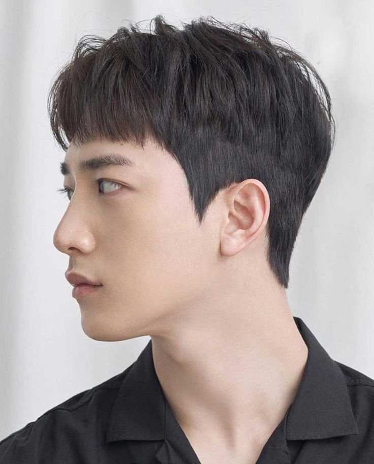 Best Korean Men Haircut & Hairstyle Ideas #koreanhaircut #asianhairstyles #koreanmen #koreanfashion Korean Male Hairstyle Short, Korean Haircut Men, Male Hairstyles, Beyonce Hair, Korean Men Hairstyle, Korean Haircut, Korean Short Hair, Kpop Hair, Athletic Hairstyles