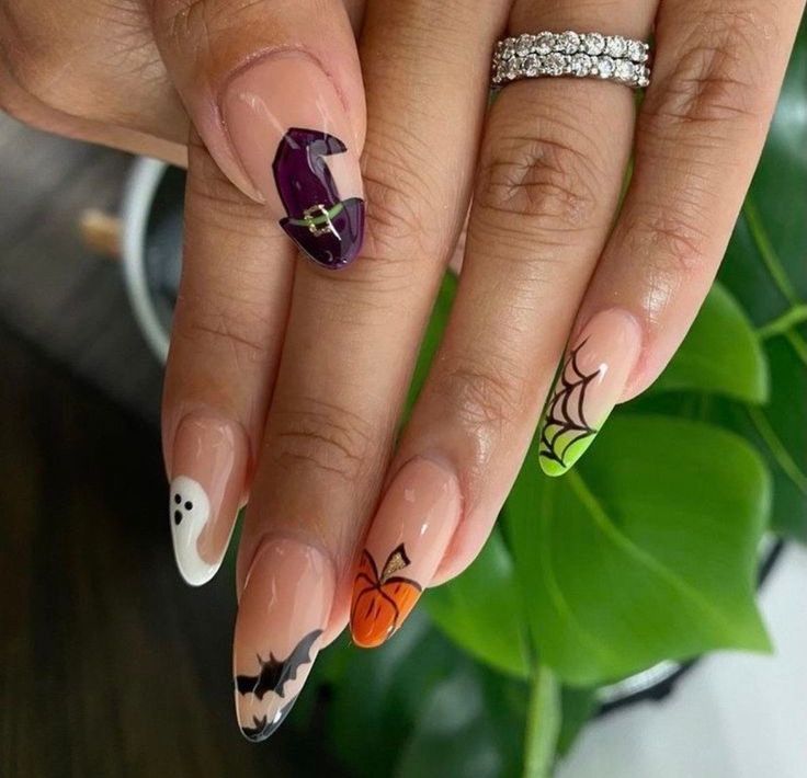 Fall is here and it's time to switch up your nail game! 🍂 These short fall nails are perfect for the season and will give you major cozy vibes. #fallnails #shortnails #cozynails #autumnnails #nailinspo #nailtrends #nailsofinstagram #nailart #fallvibes #nailgoals 💅🏼 Which design is your favorite? Let us know in the comments below! 👇🏼 #naillove #fallcolors #naildesigns #nailfashion Halloween Nails French Tip, Halloween French Tip Nails, Nails 23, Nail Art Halloween, Spooky Nails, Halloween Press On Nails, Halloween Acrylic Nails, Cute Halloween Nails, September Nails