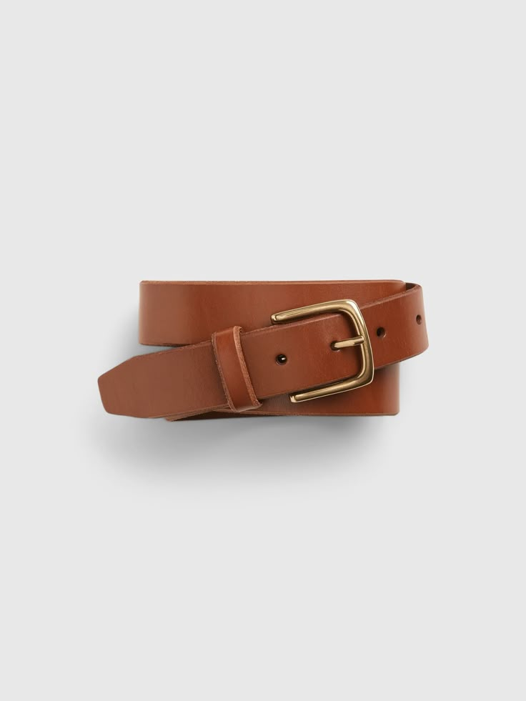 Smooth leather.  Metal buckle closure. Corporate Clothes, Leather Christmas Gifts, Engagement Shoot Outfit, Custom Leather Belts, Men's Belts, Belt Brown, Unique Gifts For Him, Leather Belts Men, Belt Purse