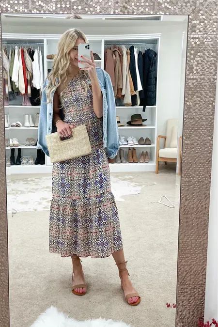 Target dress. Early fall outfit. Date night. Midi dress. Teacher outfit. #LTKunder50 #LTKstyletip #LTKunder100 Dress Teacher Outfit, Spring Dress Ideas, Boho Feminine Style, Amazon Sandals, Teacher Outfit Ideas, Outfit Date, Dress Amazon, Church Outfit, Target Dress