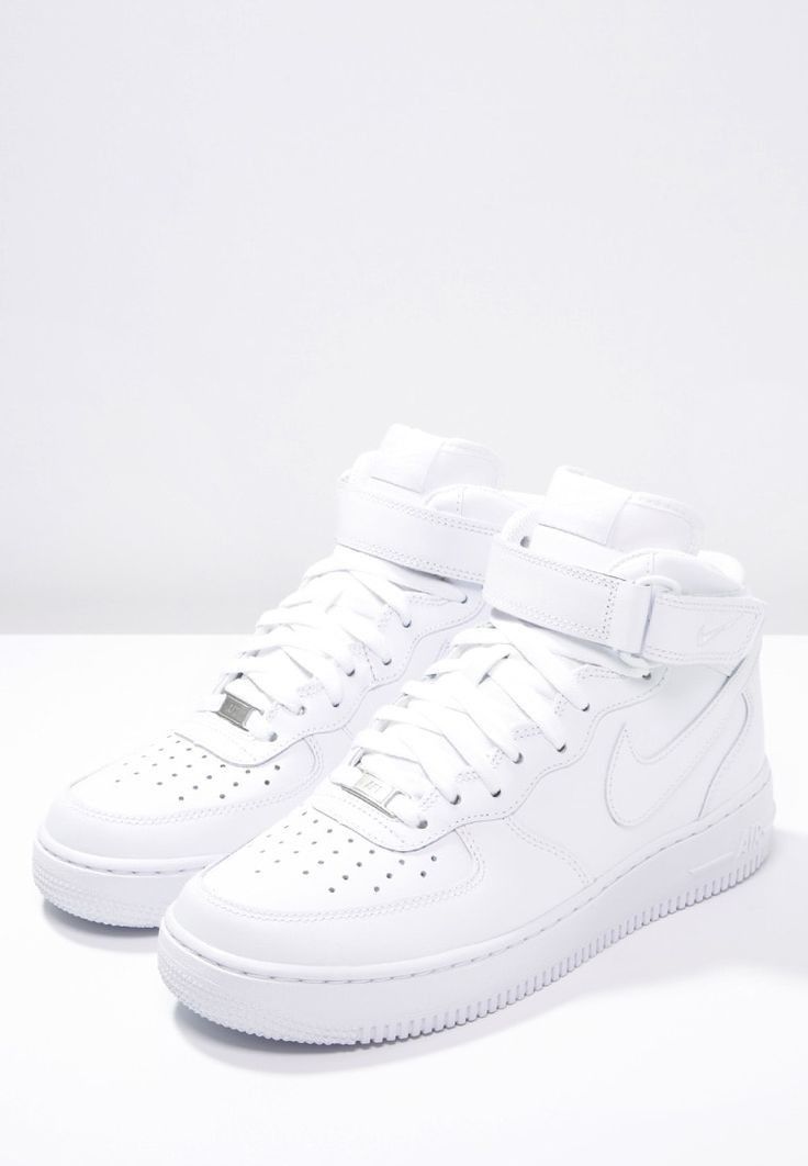 Outfits With Air Force Ones, Air Force Shoes, Nike Shoes Air Force, Nike Shoes Girls, White Nike Shoes, Dr Shoes, Jordan Shoes Girls, Air Force 1 Mid, All Nike Shoes