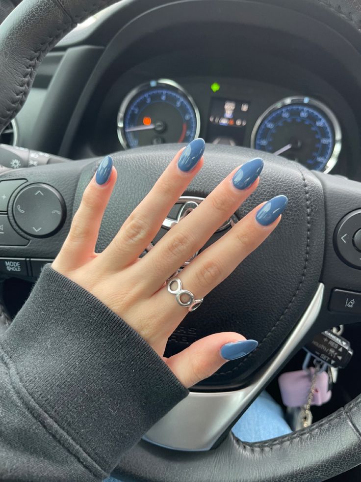 Nails Acrylic Grey Blue, Slate Nails Acrylic, Blue Slate Nails, Slate Nail Color, Slate Blue Acrylic Nails, Blue Gray Dip Nails, Solid Winter Nail Colors, Nail Inspiration One Colour, Nail Inspo For January