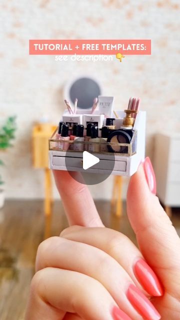 a person holding up a miniature camera with makeup on it's side and text overlay that reads, free templates