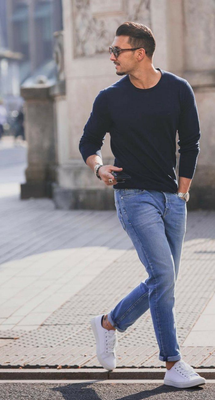 Street style looks for men. #street #style #mens #fashion Outfit Mann, Outfits For Teenage Guys, Herren Style, Man In Black, Stylish Men Casual, Mens Fashion Blog, Mens Fashion Casual Outfits, Stylish Mens Outfits, Men Street