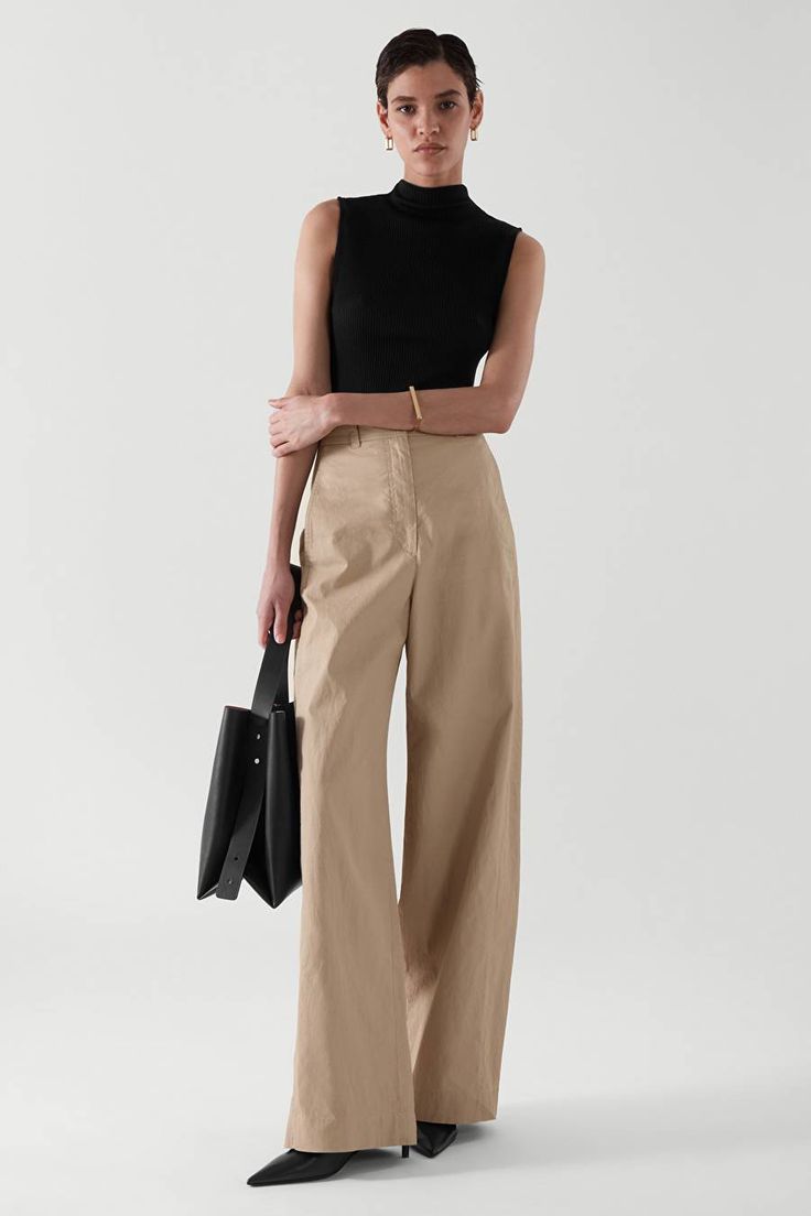 Beige Trousers Outfit, Linen Trousers Outfit, Beige Pants Outfit, Beige Trouser, Wide Leg Trousers Outfit, Beige Hose, Wide Leg Linen Trousers, Wide Leg Pants Outfit, Trouser Outfit