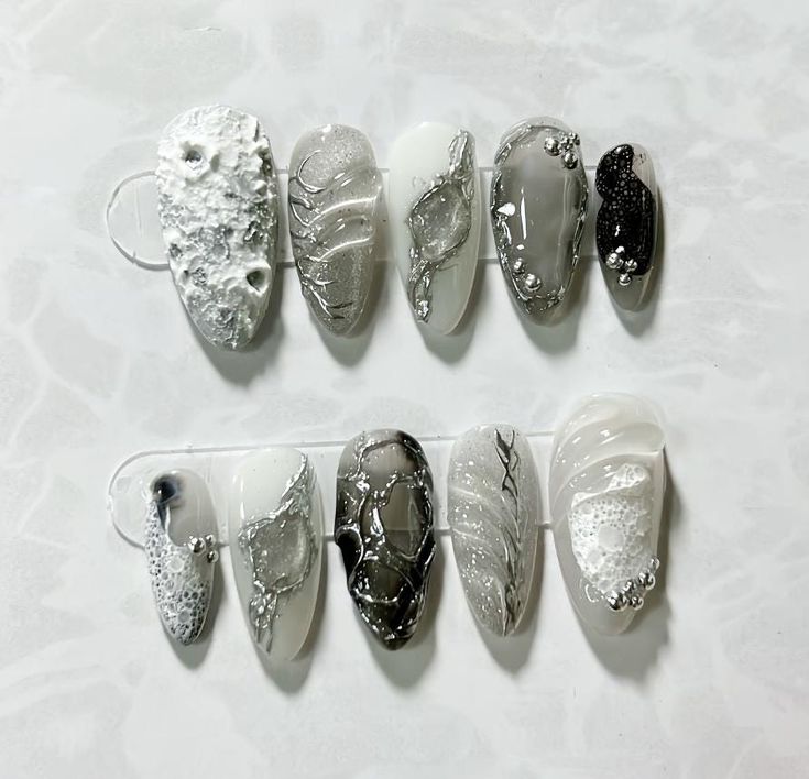 Greetings and welcome to my store. Hope you find a style you like . 𝐌𝐚𝐭���𝐞𝐫𝐢𝐚𝐥: I only work with high quality materials to create sturdy & long-lasting luxury press on nails that you can trust on. My nails will last for: 1- 2 days using adhesive tab (provided with the nail set) 2- 3 weeks using nail glue. You can reuse all of the nails multiple times if you take care of them. 𝐒𝐢𝐳𝐞: XS : 14mm, 11mm, 12mm, 10mm, 8mm S: 15mm, 12mm, 13mm, 11mm, 8mm M: 16mm, 12mm, 13mm, 11mm, 9mm L: 18mm, 1 Party Nail Design, Nails Holiday, Nails Y2k, Gel Press On Nails, Gel Press, Halloween Style, Party Nails, Nail Glue, Nail Sizes