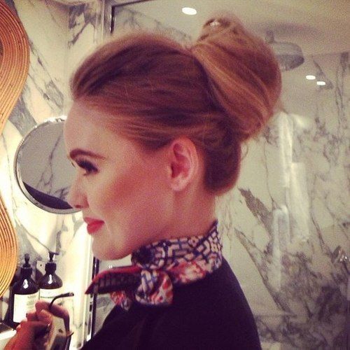 cabin crew Plane Hairstyles, Flight Attendant Hair, Become A Flight Attendant, Long Flight, Updo Hairstyle, Work Hairstyles, Casual Hairstyles, Low Ponytail, French Twist