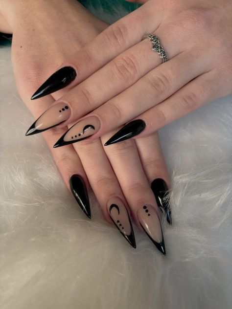 #nails #nailart #nailidea  #nailsacrylic  #nailsinspo  #nailfashion #springnails#nailsummer Moon Design On Nails, New Moon Nails, Goth Stilleto Nail, Witchy Gel Nails, Fall Witchy Nails, Nails With Moon Design, Black Moon Nails, Black Witch Nails, Goth Almond Nails