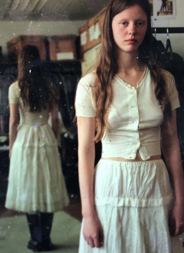 Preachers Daughter, Mia Goth, Book Mood, Earth Angels, Ethel Cain, Mood Images, Jeff Buckley, Spring Awakening, Mode Abaya