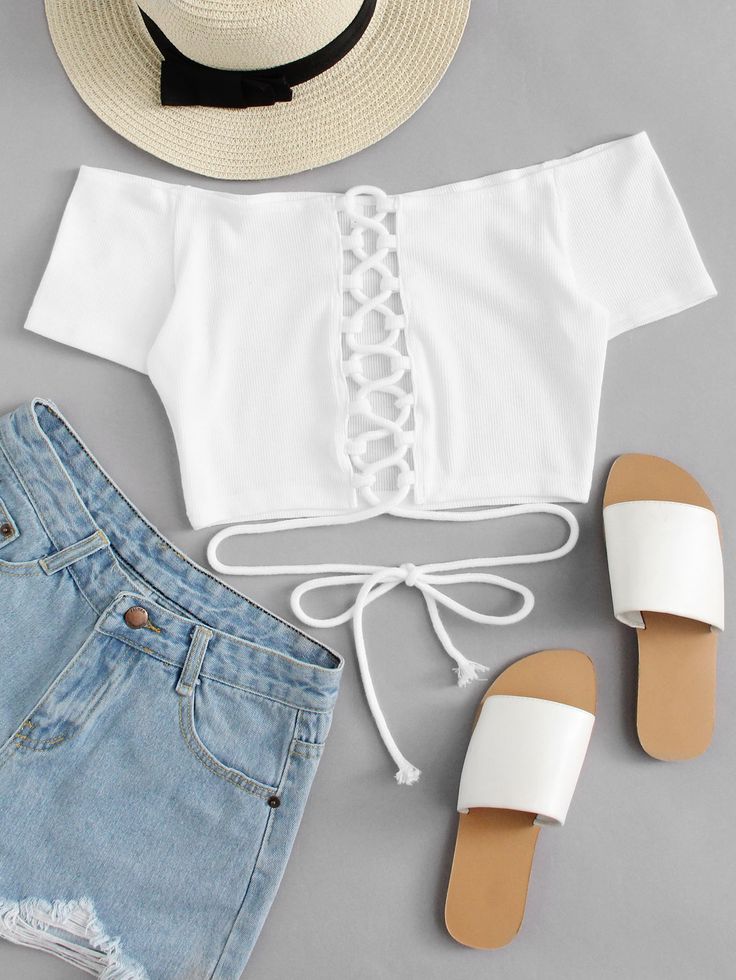 Off Shoulder Lace Up Crop Top -SheIn(Sheinside) Teen Crop Tops, Trendy Outfits For Teens, Outfit Trends, Crop Top Outfits, Cute Crop Tops, Grunge Style, Cute Summer Outfits, White Crop, Dresses For Teens