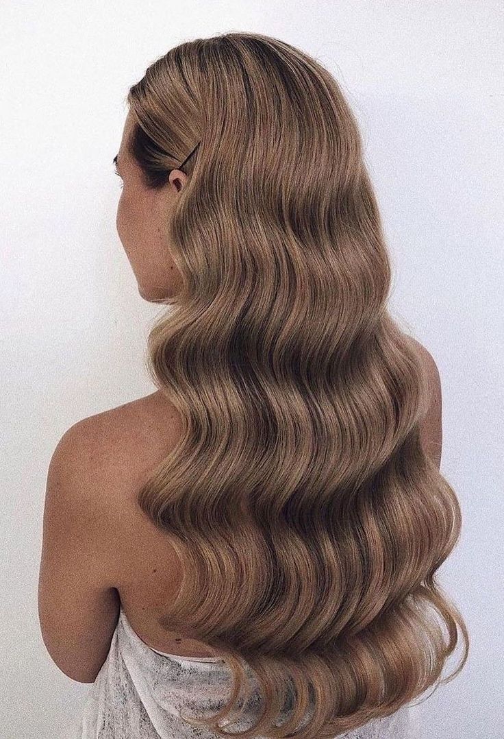 prom hairstyles for long hair half up, half up prom hair, elegant prom hairstyles down, prom hair half up half down Hairstyle Youtube, Luxy Hair, Hair Braid Videos, Prom Hairstyles For Long Hair, בר מצווה, Penteado Cabelo Curto, Brown Blonde Hair, Lace Hair, Bleached Hair