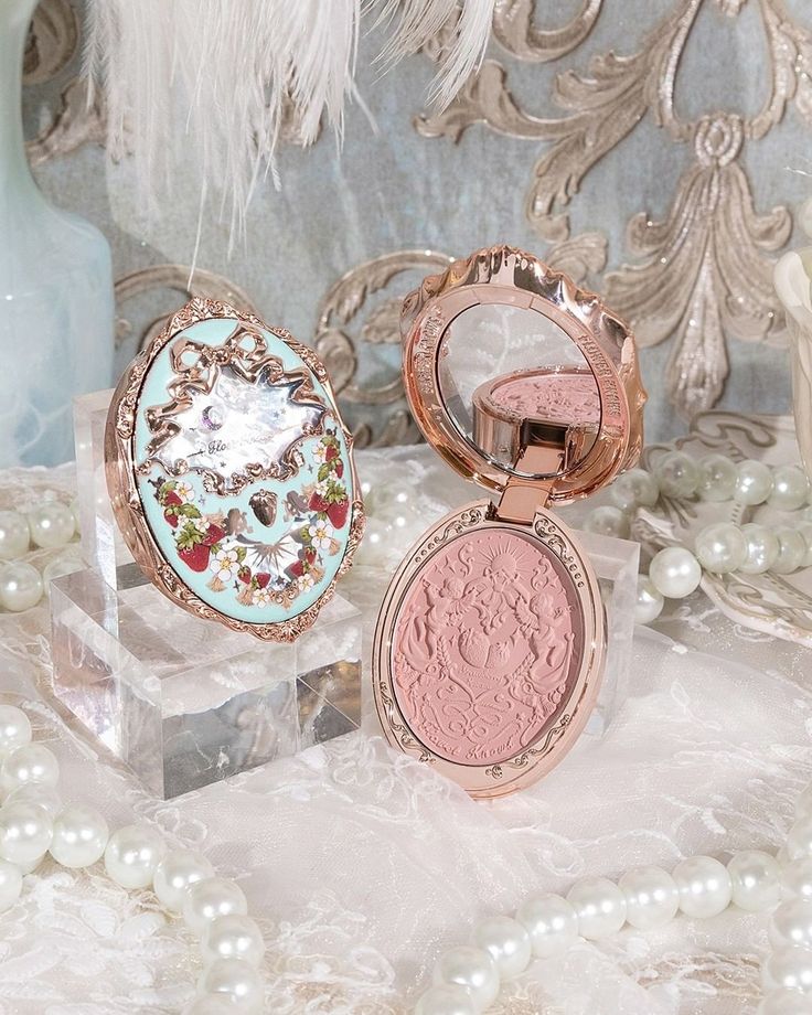 Flower Knows Makeup Blush, Strawberry Rococo Makeup, Flower Knows Makeup Products, Flower Knows Blush, Flower Knows Strawberry Rococo, Flower Knows Makeup, Strawberry Rococo, Flower Knows, Magical Makeup