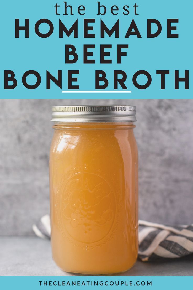 the best homemade beef bone broth recipe in a mason jar with text overlay