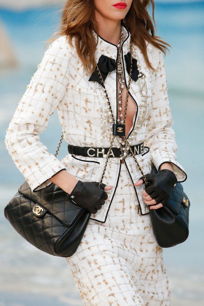 Street Couture, Chanel 2019, Chanel Spring Summer, Moda Chanel, Mode Chanel, Chanel Couture, Chanel Spring, Milan Fashion Weeks, Spring Fashion Trends