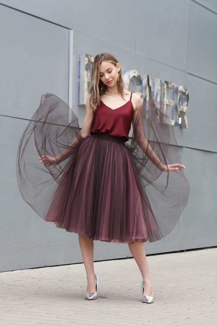 Funky Formal, Blush Tulle Skirt, Tulle Skirt Wedding, Tulle Skirt Bridesmaid, Long Tulle Skirt, Bridesmaid Tulle, Rehearsal Dinner Outfits, Tulle Long Skirt, Bustle Skirt