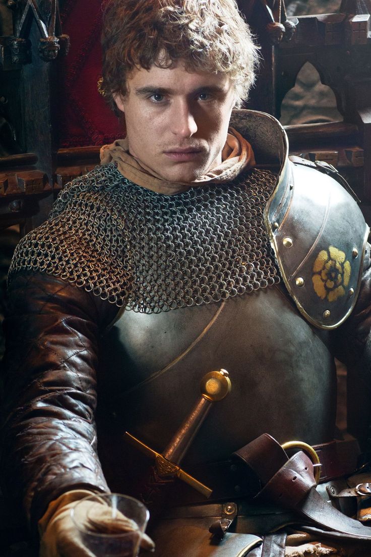 white queen max irons - Google Search The White Queen Starz, Edward Iv, Philippa Gregory, Max Irons, The White Queen, The White Princess, Wars Of The Roses, White Princess, White Queen