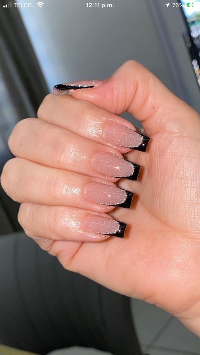 Nails That Go With Black Dress Simple, Hoco Nails Acrylic Coffin, Glitter Black Nail Designs, Homecoming Nails To Match Black Dress, Homecoming Nails To Go With Black Dress, Black Nails Inspiration Glitter, Black French Tip Nails With Glitter Coffin, Cute Nails For A Black Dress, Black Nail With Pearls