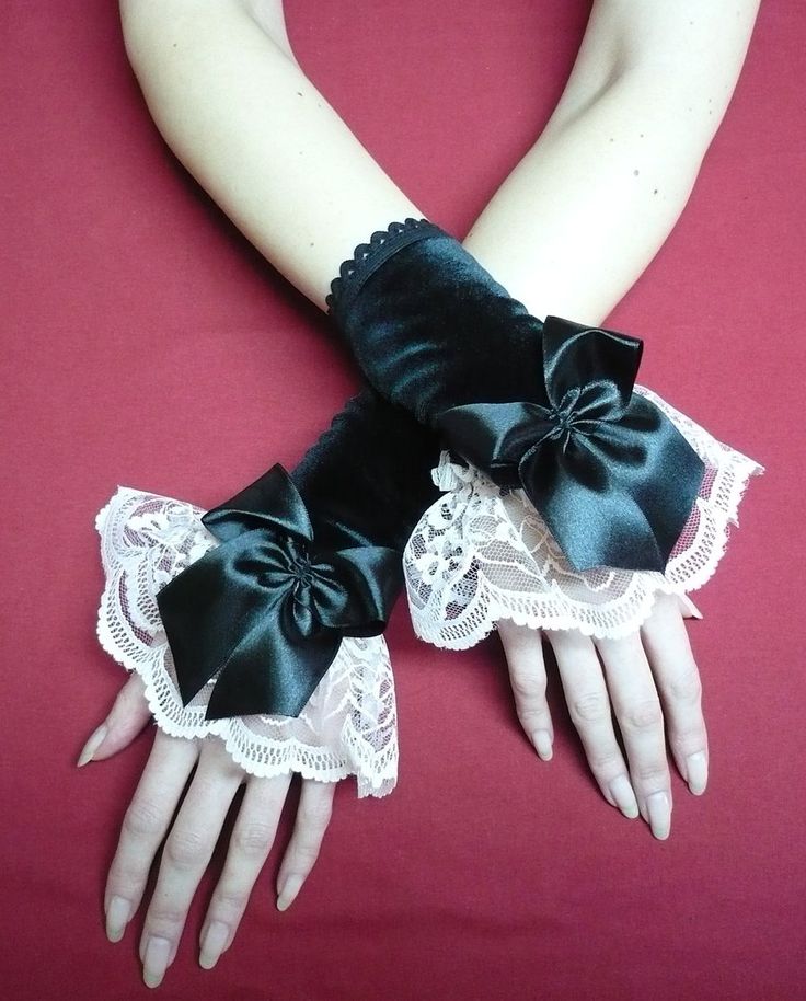 Gothic Castle Party Gloves by Estylissimo.deviantart.com on @deviantART Fantasy Gloves, Victorian Gloves, Gloves Aesthetic, Fancy Gloves, Types Of Gloves, Party Gloves, Castle Party, Elegant Gloves, Gothic Castle