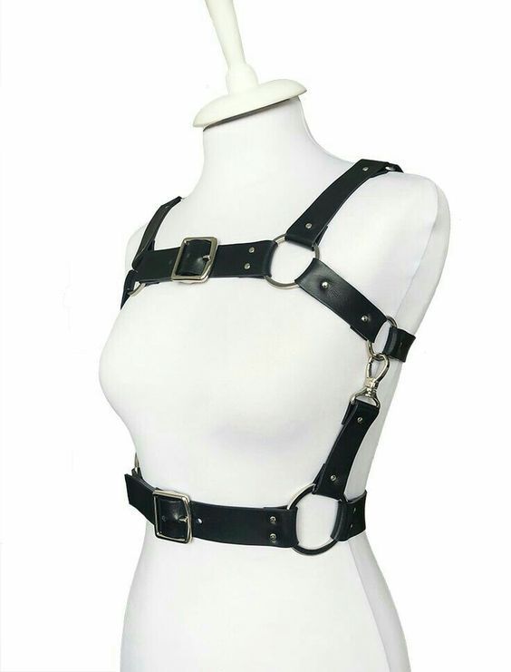 Harness Outfit, Harness Fashion, Leather Accessories Handmade, Concept Clothing, Hero Costumes, Body Harness, Leather Harness, Character Outfits, Art Clothes