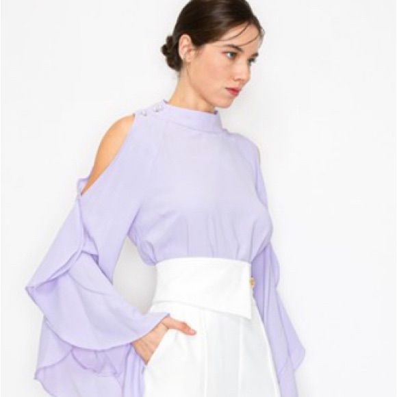 Nwt Boutique Romantic Blouse Lavender Open Shoulder Bell Sleeve Long Sleeve Blouse Chic Long Sleeve Purple Blouse, Chic Purple Long Sleeve Blouse, Chic Fitted Mauve Tops, Fitted Chic Mauve Tops, Chic Mauve Slim Fit Tops, Purple Summer Blouse For Brunch, Purple Long Sleeve Blouse For Daywear, Summer Purple Blouse For Brunch, Long Sleeve Purple Blouse For Daywear