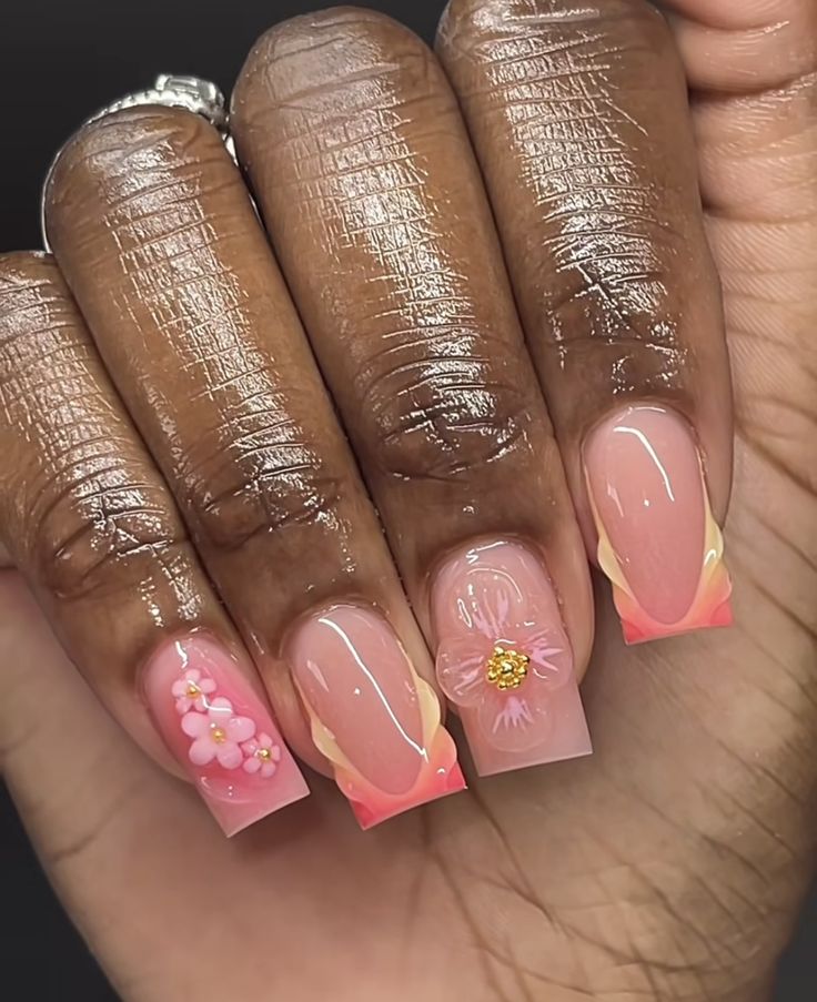 Shorties Nails Summer Colors, Short Nail Designs Summer 2024, Nails Sommer, Pink Christmas Nail, Pink Christmas Nails, Cruise Nails, Christmas Nail Ideas, Classy Minimalist, Acrylic Toe Nails