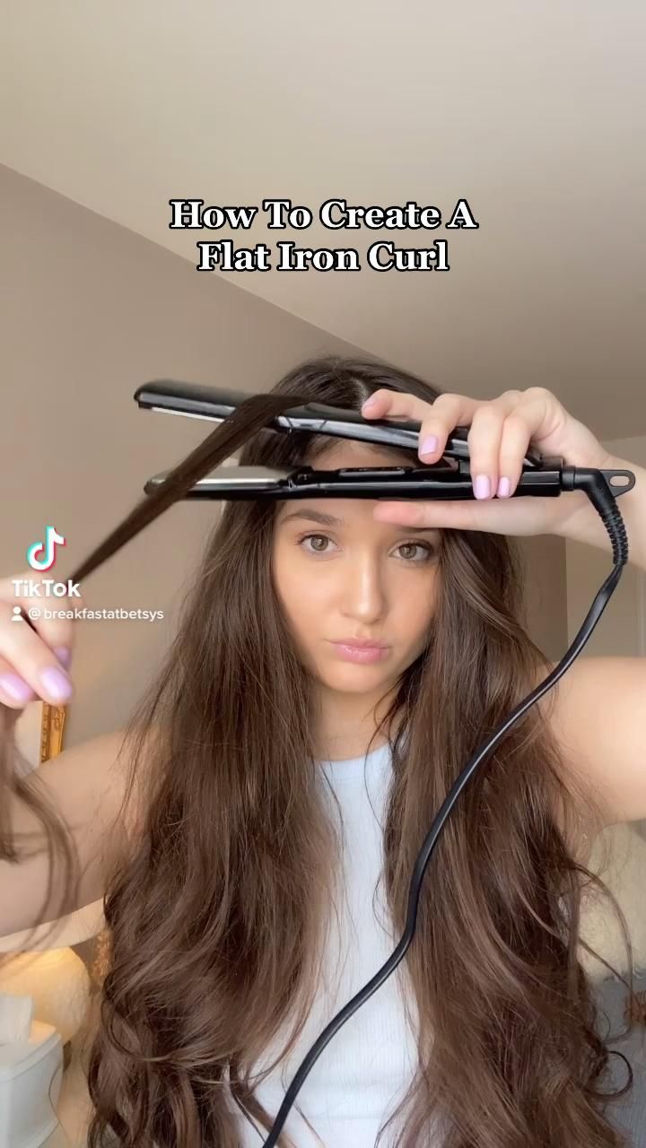 How To Curl Curtain Bangs With Flat Iron, How To Curl Bangs With Flat Iron, How To Style Bangs With Flat Iron, Slytherin Stuff, Curling Tips, Fun Hairstyles, Hiar Style, Curl Hair With Straightener, Preppy Hairstyles