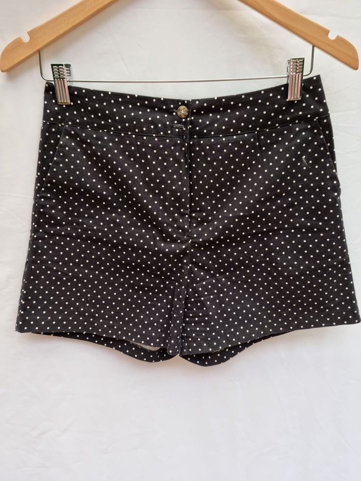 Black and white polka dot shorts by the brand Princess Highway. Shorts have a zip fly front button opening and slanted side seam pockets. Comes with a spare button. Please note- measurements are taken from the actual garment and are approximates. Size 10 Measurements- Waist (top of front w/b) 36cm Hips approx. (front) 45cm (back) 49.5cm Length (side seam to hem) 35cm Rise 70cm Width of leg (front) 30cm Brand- Princess Highway Condition- This item is 2nd hand but in good condition. Thanks so much for stopping by! Please feel free to message me for any information or questions. Princess Highway, Polka Dot Shorts, White Polka Dot, Short Outfits, Polka Dot, Polka Dots, Bathing Beauties, Size 10, Womens Shorts