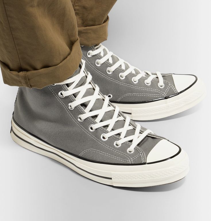 CONVERSE CHUCK 70 CANVAS HIGH. #converse #shoes Chuck 70 High Top, High Converse, Chuck 70s, Converse Logo, Sporting Club, Timeless Shoes, Sneakers Converse, Converse Chuck 70, Club T Shirt