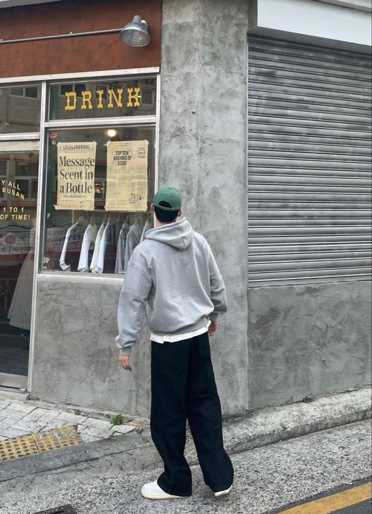 Dickie Pants Outfits Men, Streetwear Mode Men, Men Streetwear Aesthetic, Dickies Outfits Men, Outfit Streetwear Men, Fall Italy Outfits, Europe Fall Outfits, Dickies Outfit, Men Drip