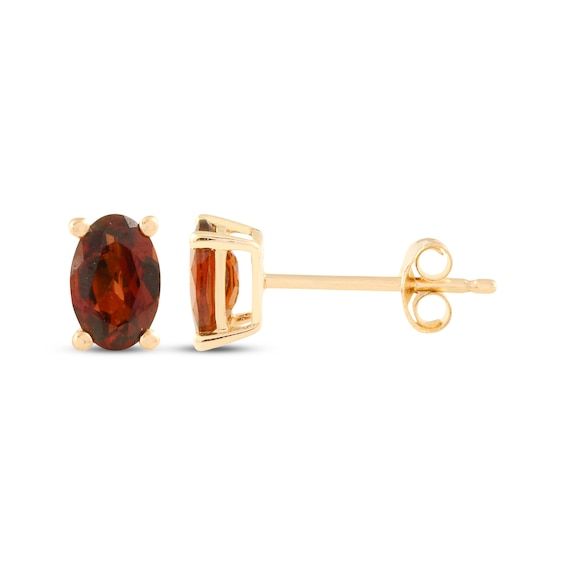 For their January birthday or any occasion, these garnet stud earrings are certain to be adored. 14K yellow gold Each earring features an oval-cut regal red garnet solitaire Friction backs Vision Board For Future, 2025 Wishlist, Ear Styling, Interview Outfits, January Birthday, Solitaire Studs, Garnet Earrings, Red Earrings, Maybe Someday